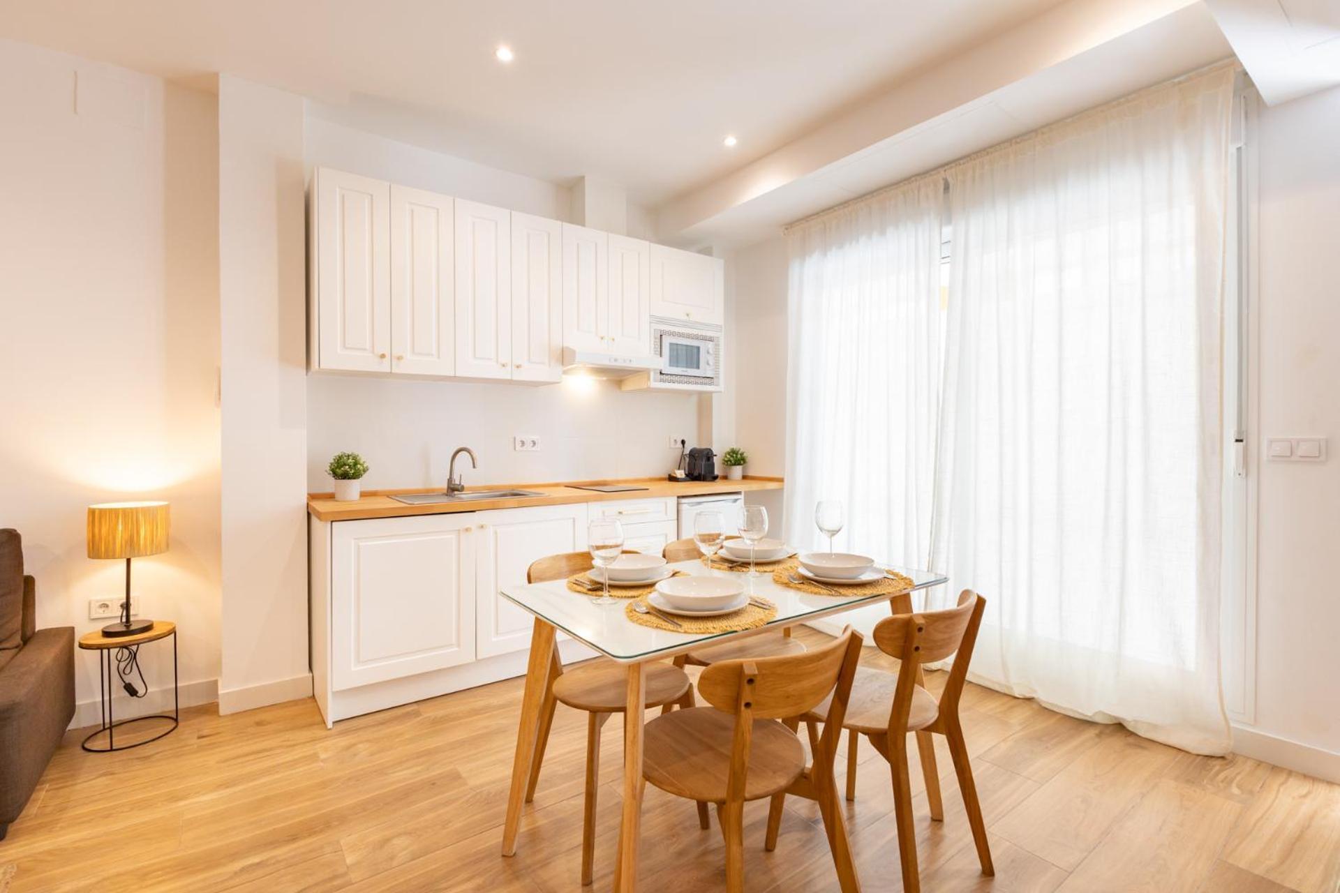 Isg Apartments Triana Estudio 2 Sevilla Eksteriør billede